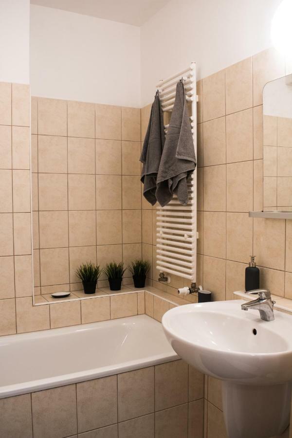 Viola Apartment Budapest Bagian luar foto
